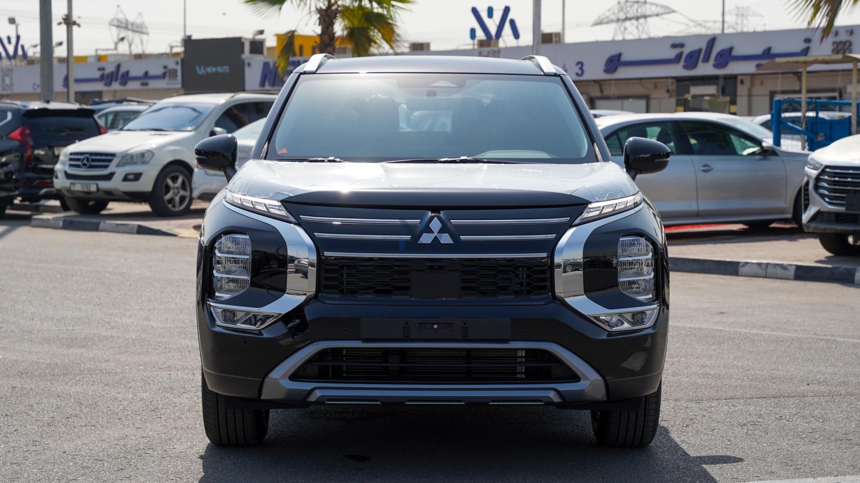 Mitsubishi Outlander High-Line (OUTLANDER-HL-2WD-26) Black-Black 2026