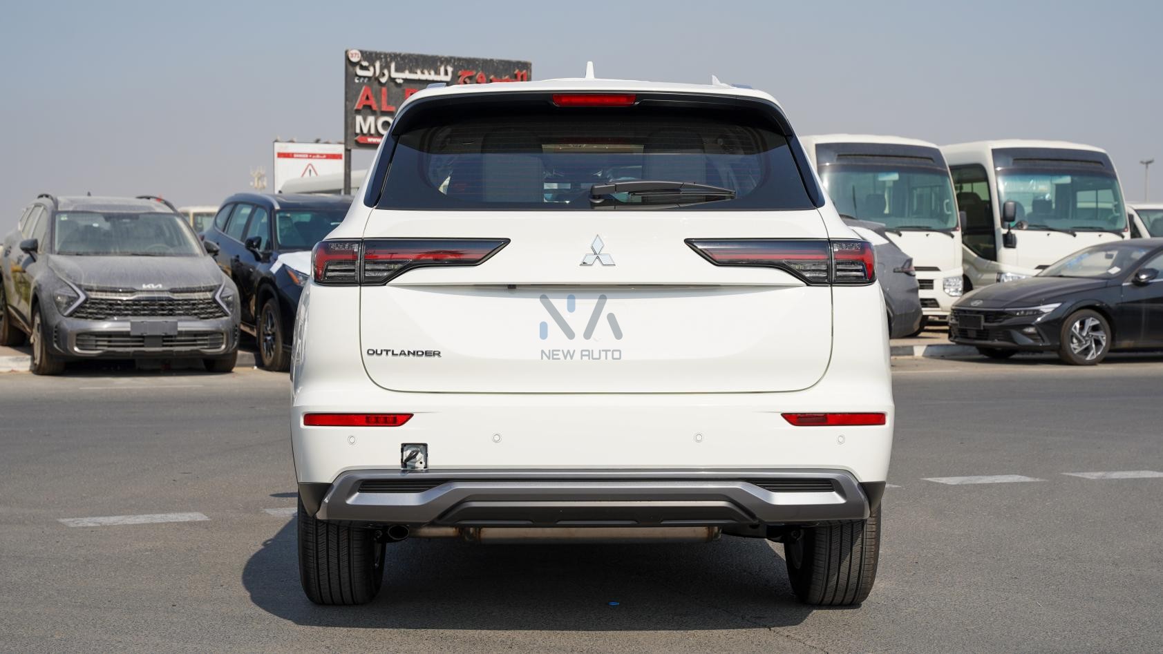 Mitsubishi Outlander High-Line White-Black 2026