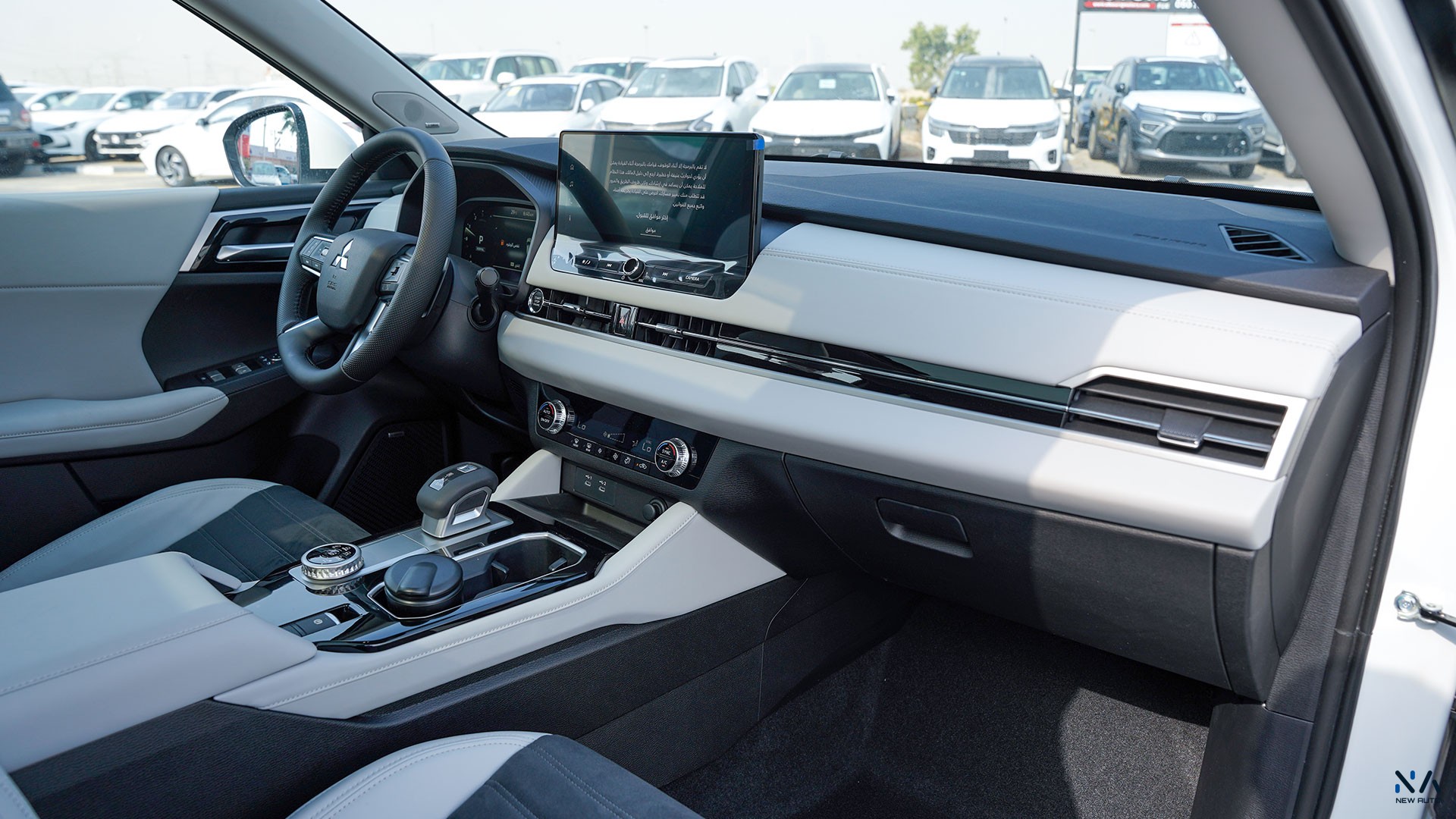 Mitsubishi Outlander High-Line (G03 Plus) Solid White – Grey 2026