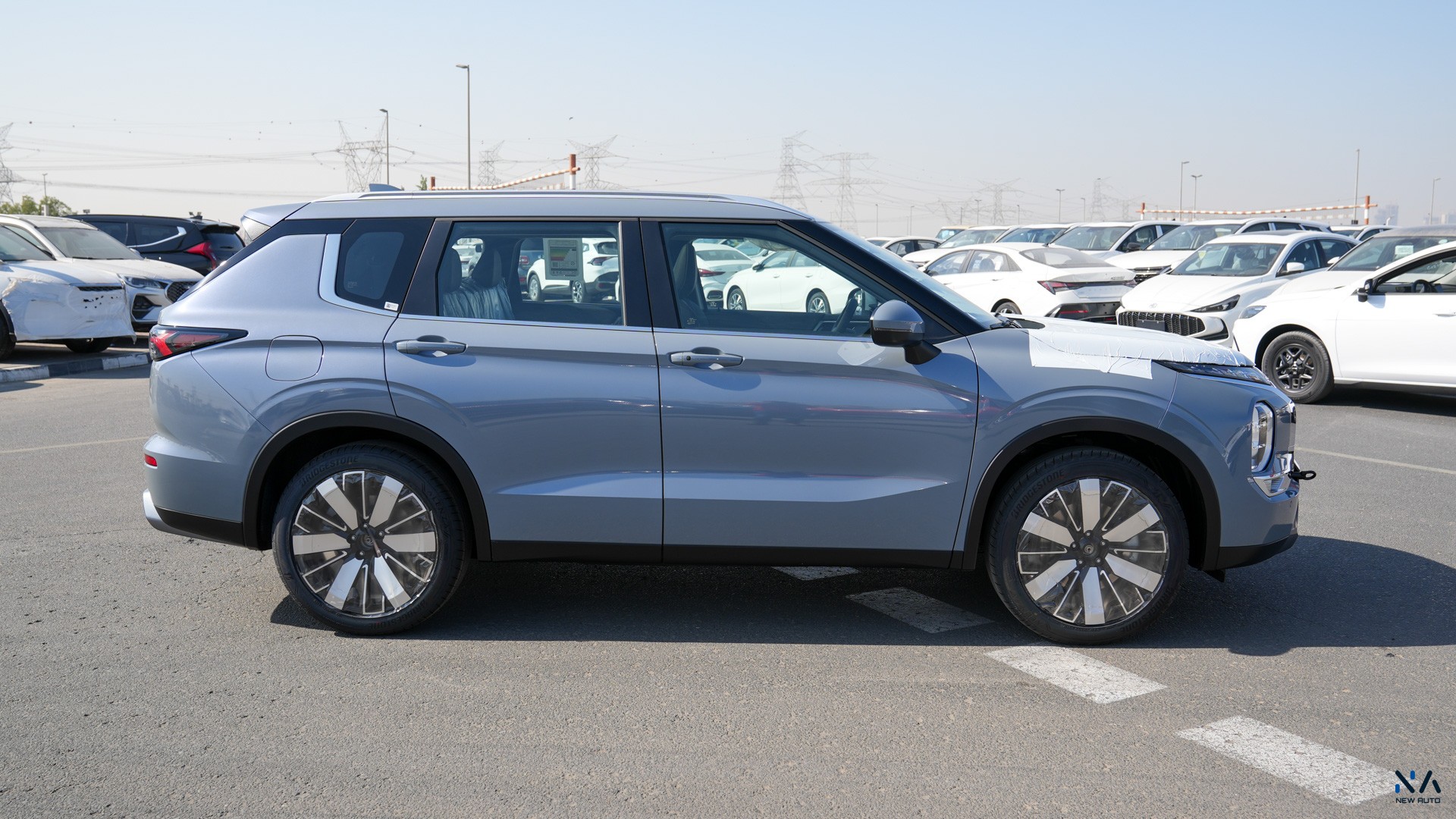 Mitsubishi Outlander High-Line (G06) Moonstone Grey – Black 2026