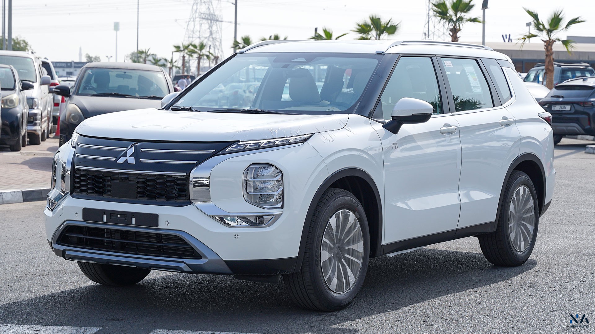 Mitsubishi Outlander High-Line (G03 Plus) Solid White – Grey 2026