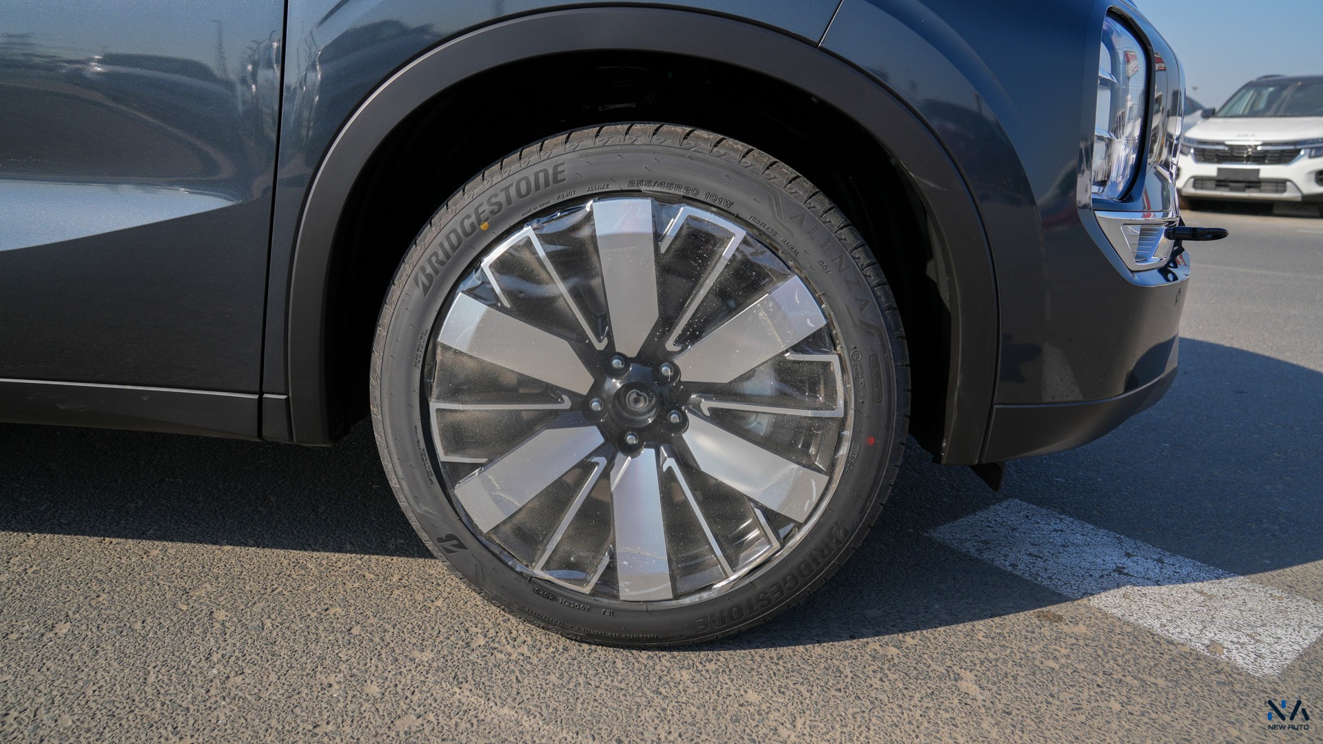 Mitsubishi Outlander High-Line (G05) Grey – Black 2026