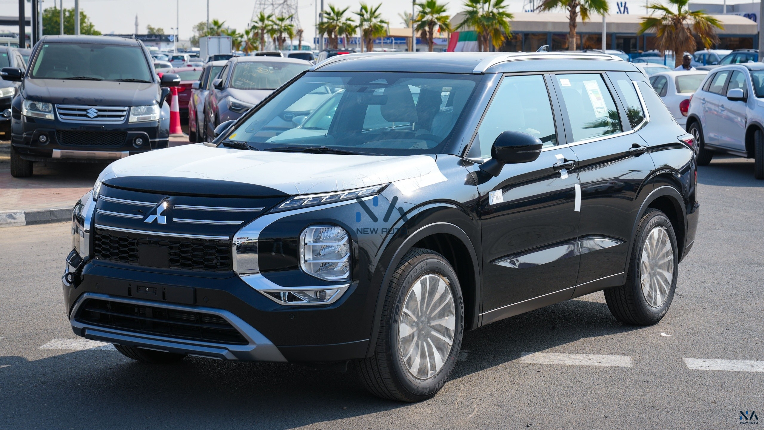 Mitsubishi Outlander High-Line (G03 Plus) Diamond Black- Grey 2026