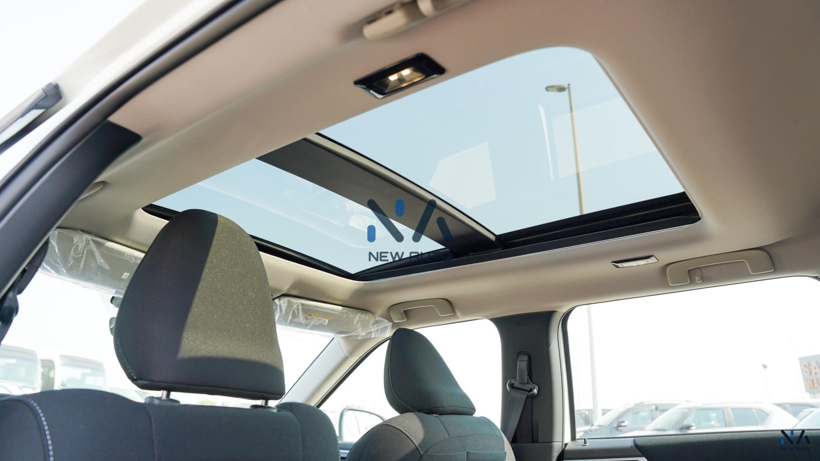 Mitsubishi Outlander High-Line (G03) Solid White – Black 2026