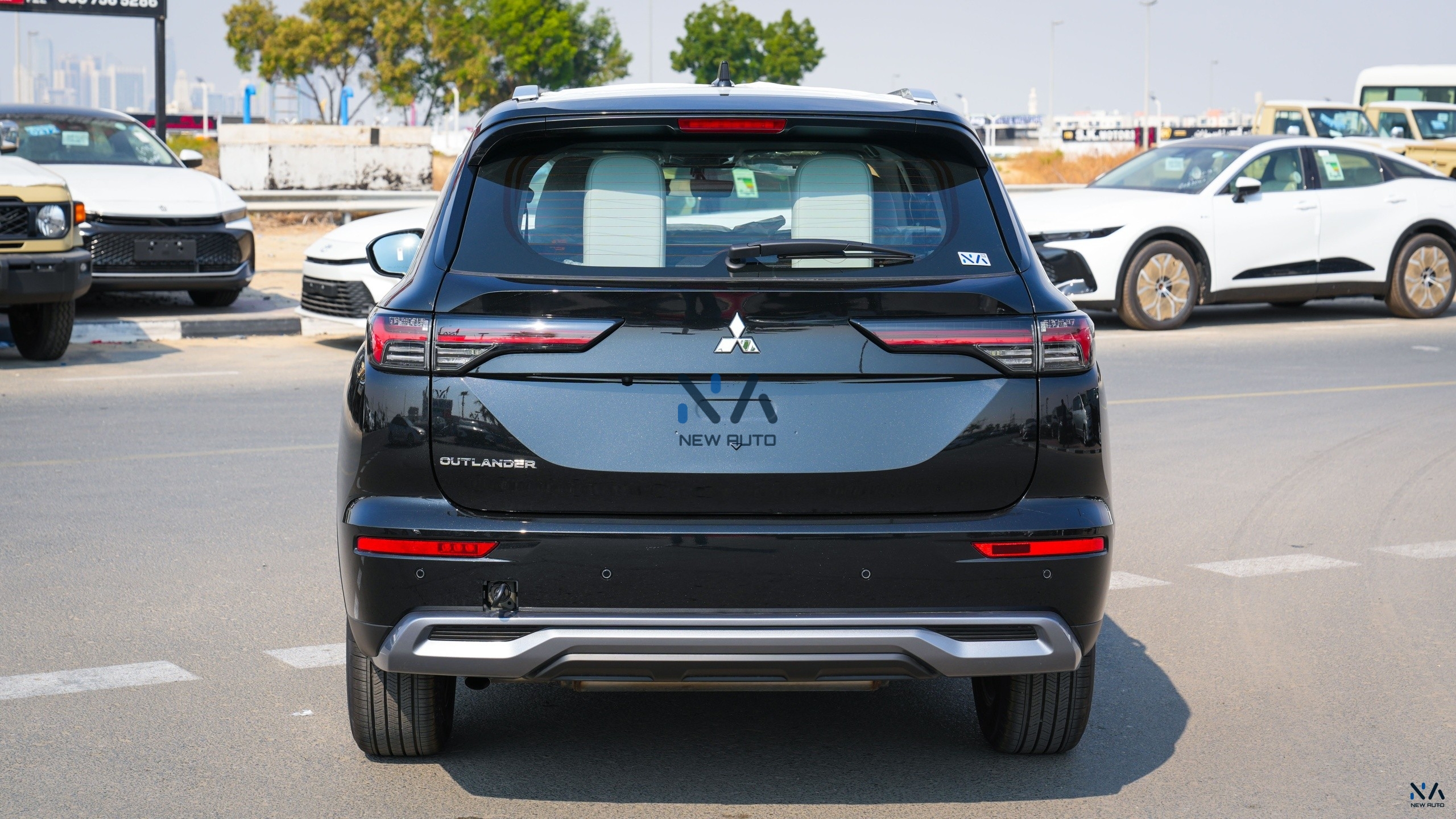 Mitsubishi Outlander High-Line (G03 Plus) Diamond Black- Grey 2026