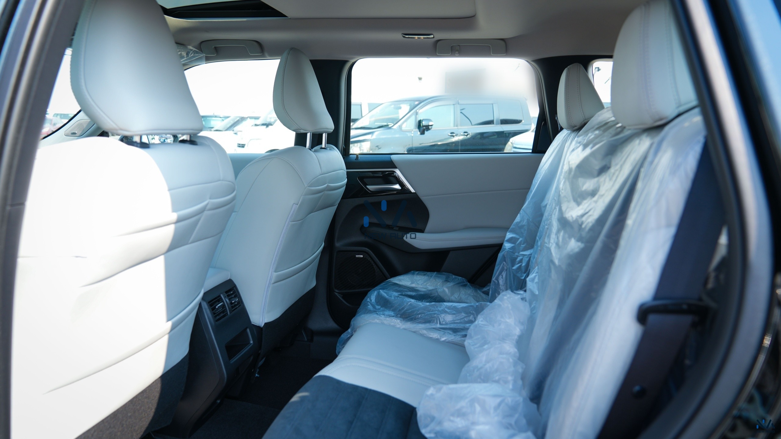 Mitsubishi Outlander High-Line (G03 Plus) Diamond Black- Grey 2026