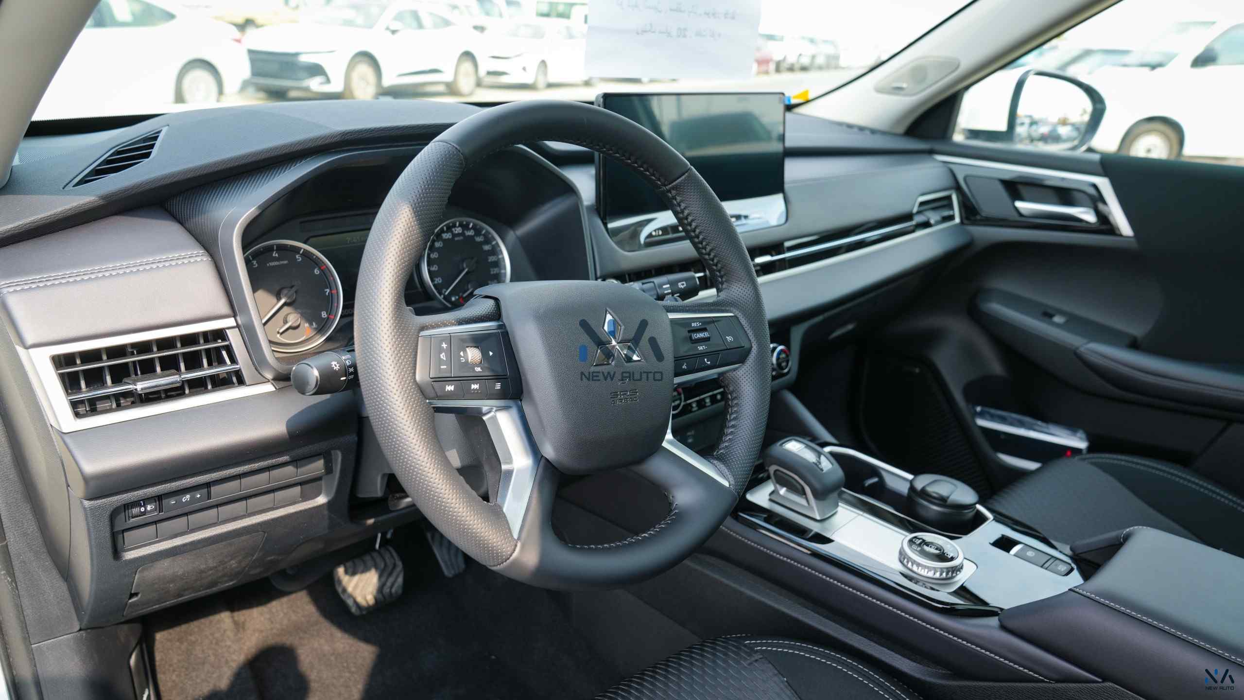 Mitsubishi Outlander High-Line (G05) Solid White – Black 2026