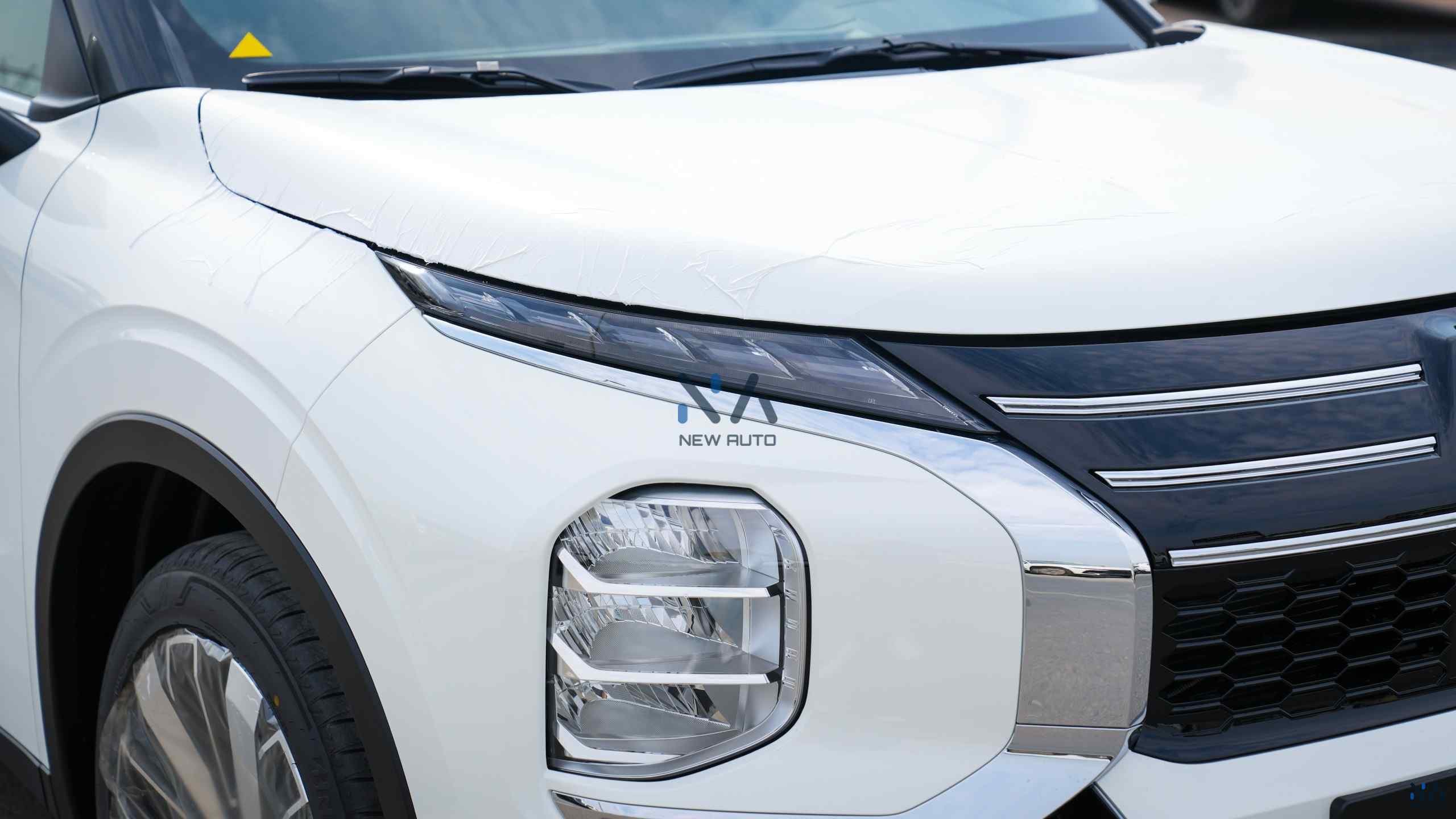 Mitsubishi Outlander High-Line (G05) Solid White – Black 2026