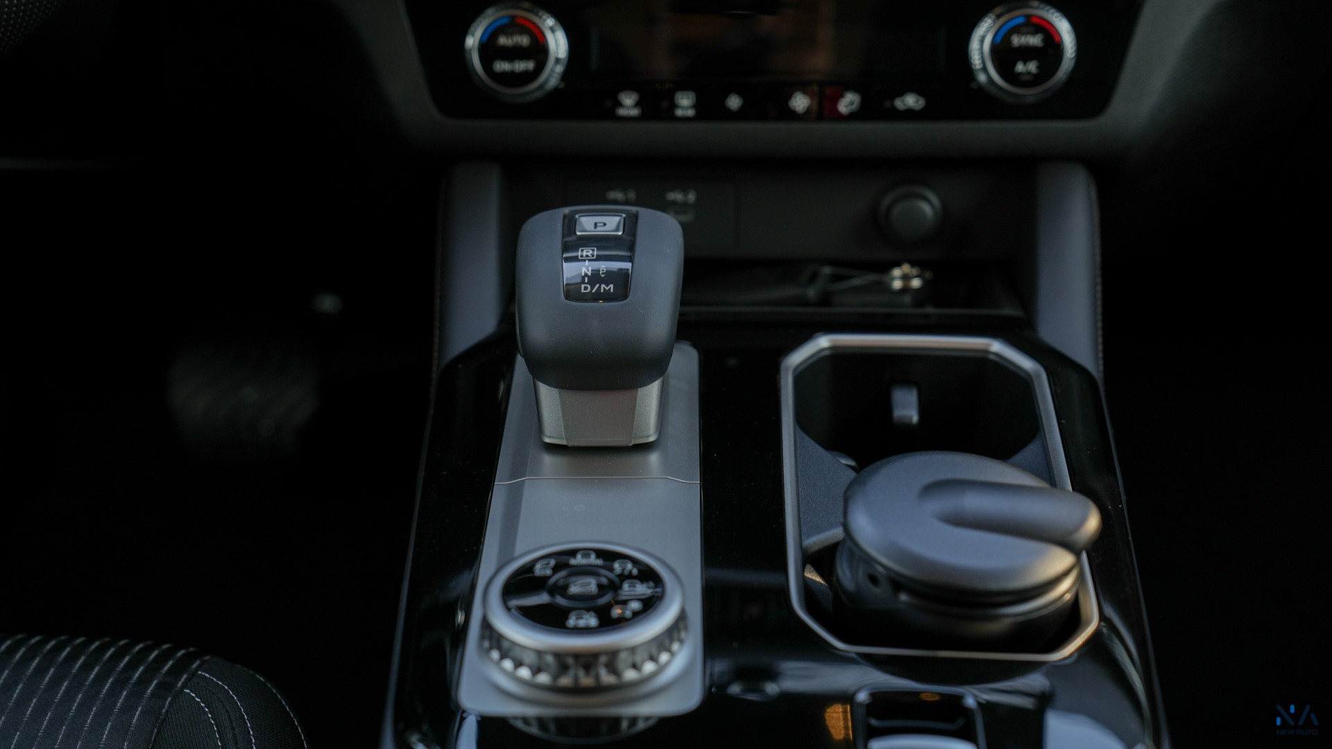 Mitsubishi Outlander High-Line (G12) Black – Black 2026