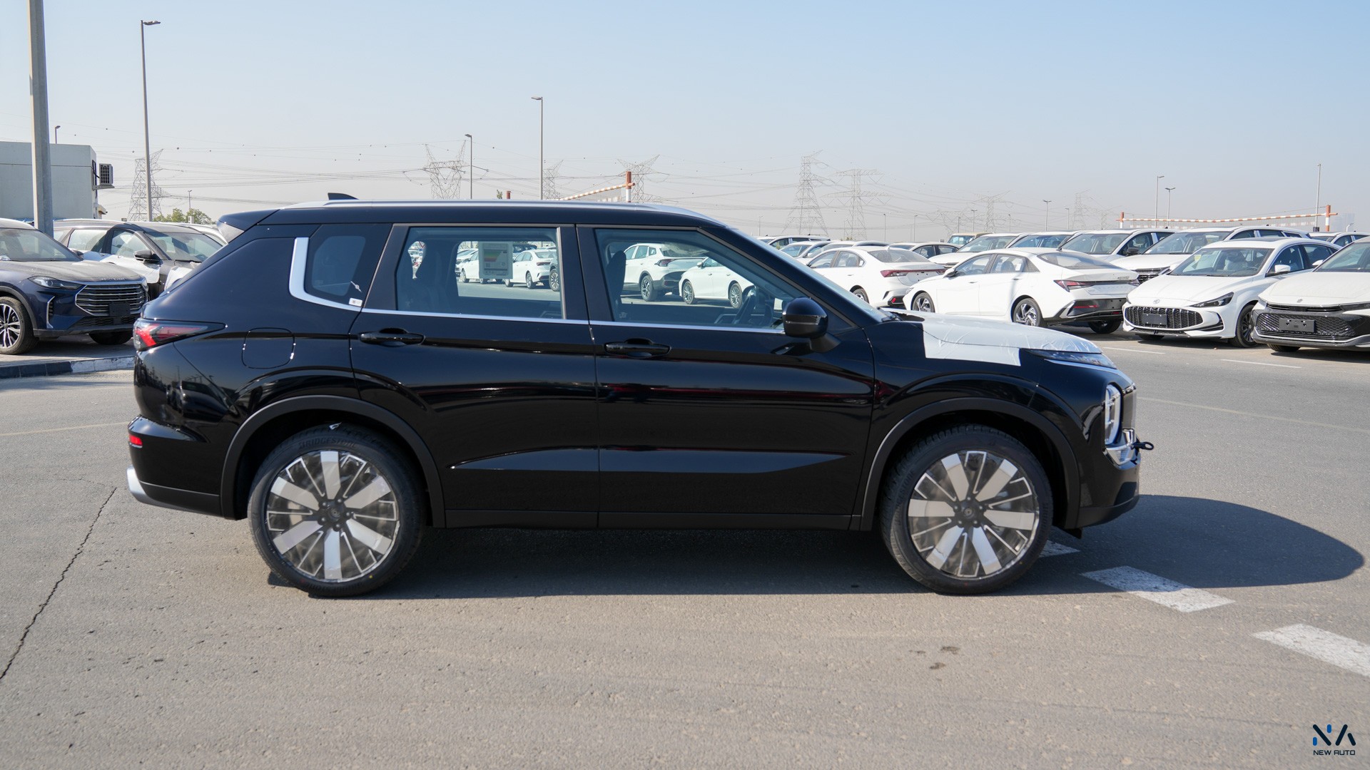 Mitsubishi Outlander High-Line (G12) Black – Black 2026