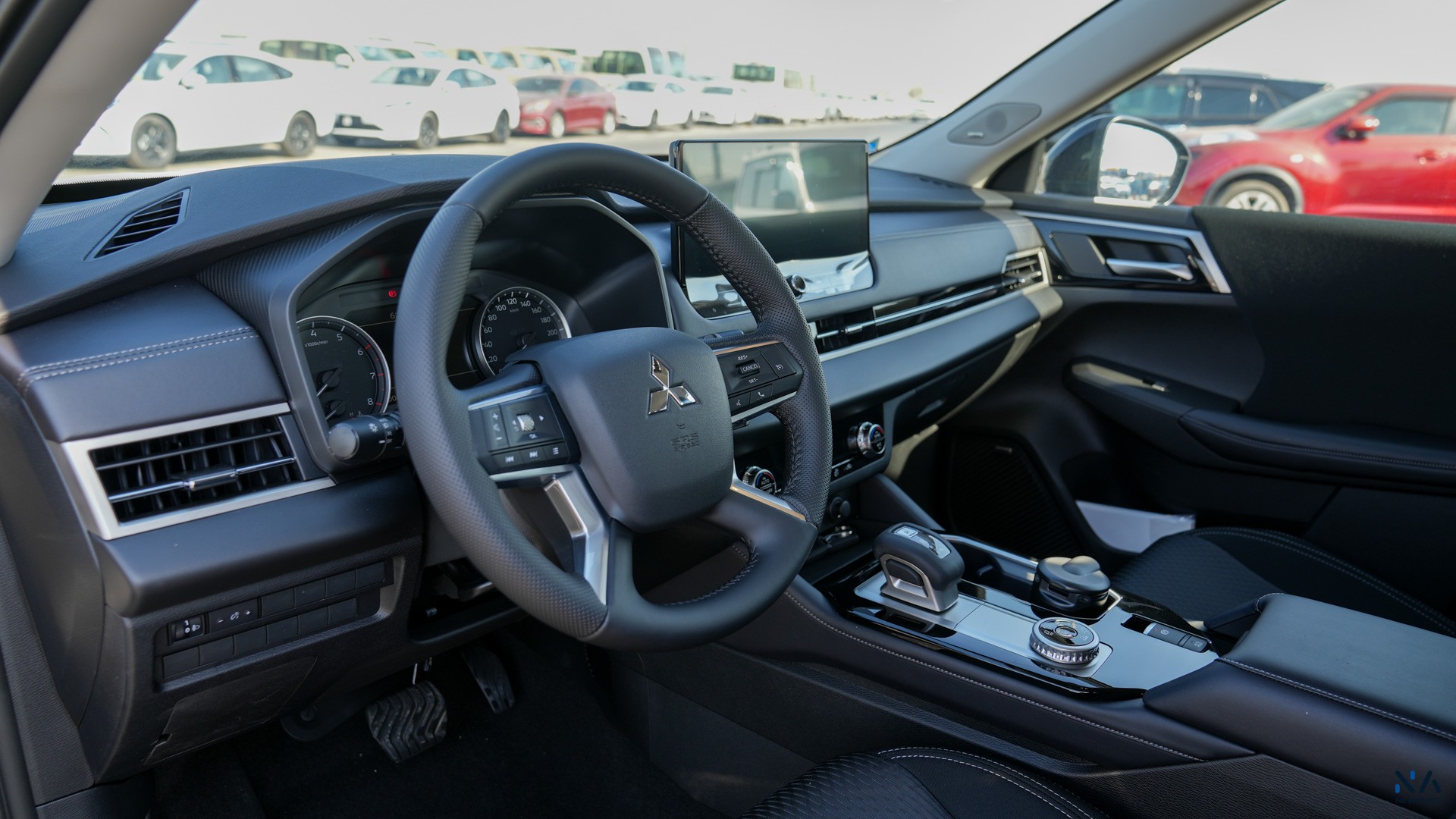 Mitsubishi Outlander High-Line (G12) Black – Black 2026