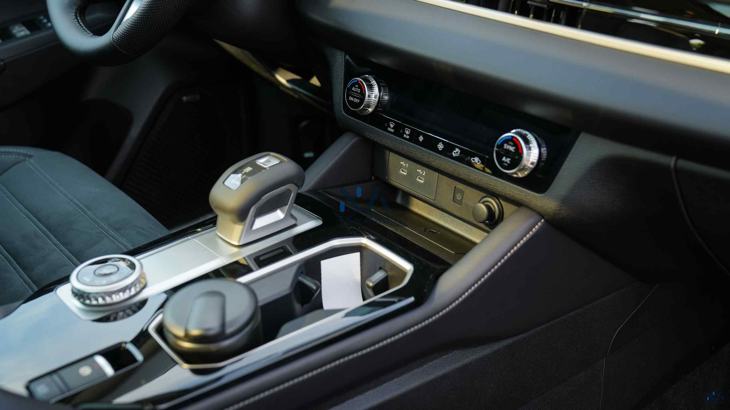 Mitsubishi Outlander High-Line (G06) Grey – Black 2026