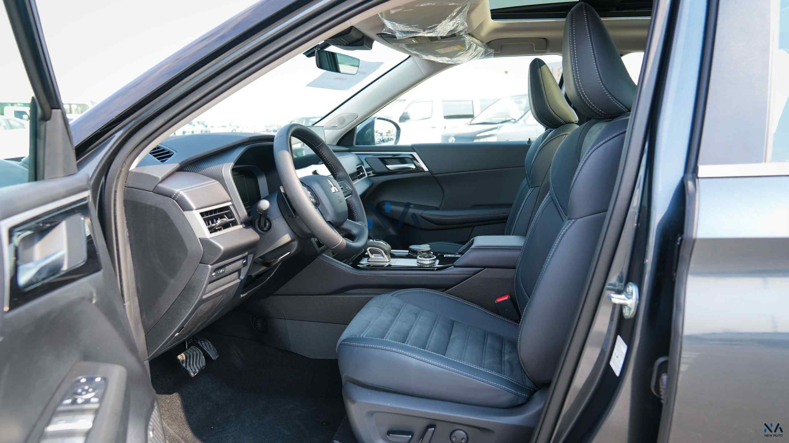 Mitsubishi Outlander High-Line (G06) Grey – Black 2026