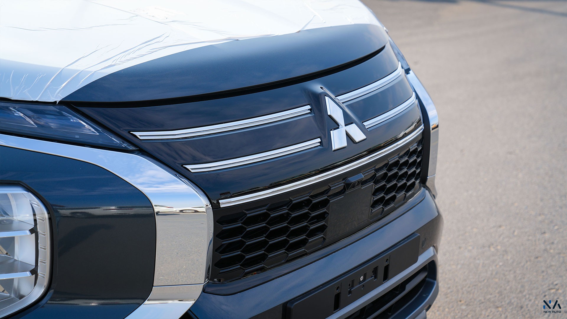 Mitsubishi Outlander High-Line (G06) Grey – Black 2026