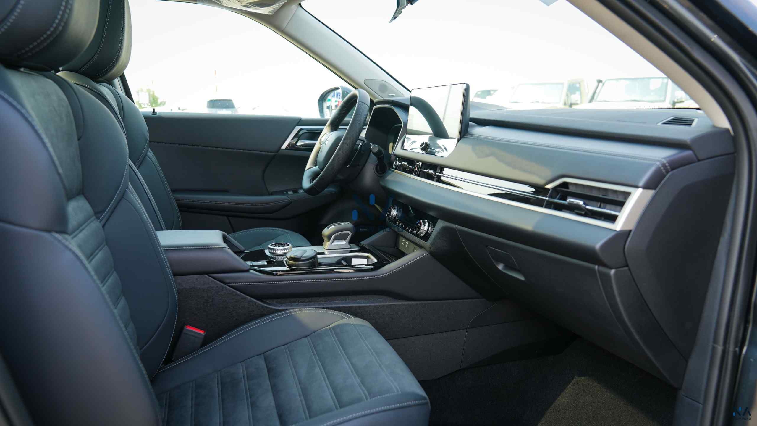 Mitsubishi Outlander High-Line (G06) Grey – Black 2026