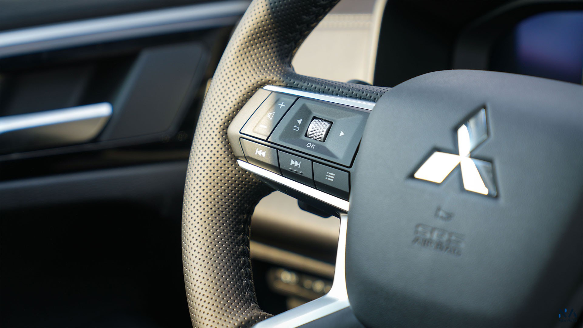 Mitsubishi Outlander High-Line (G06) Grey – Black 2026