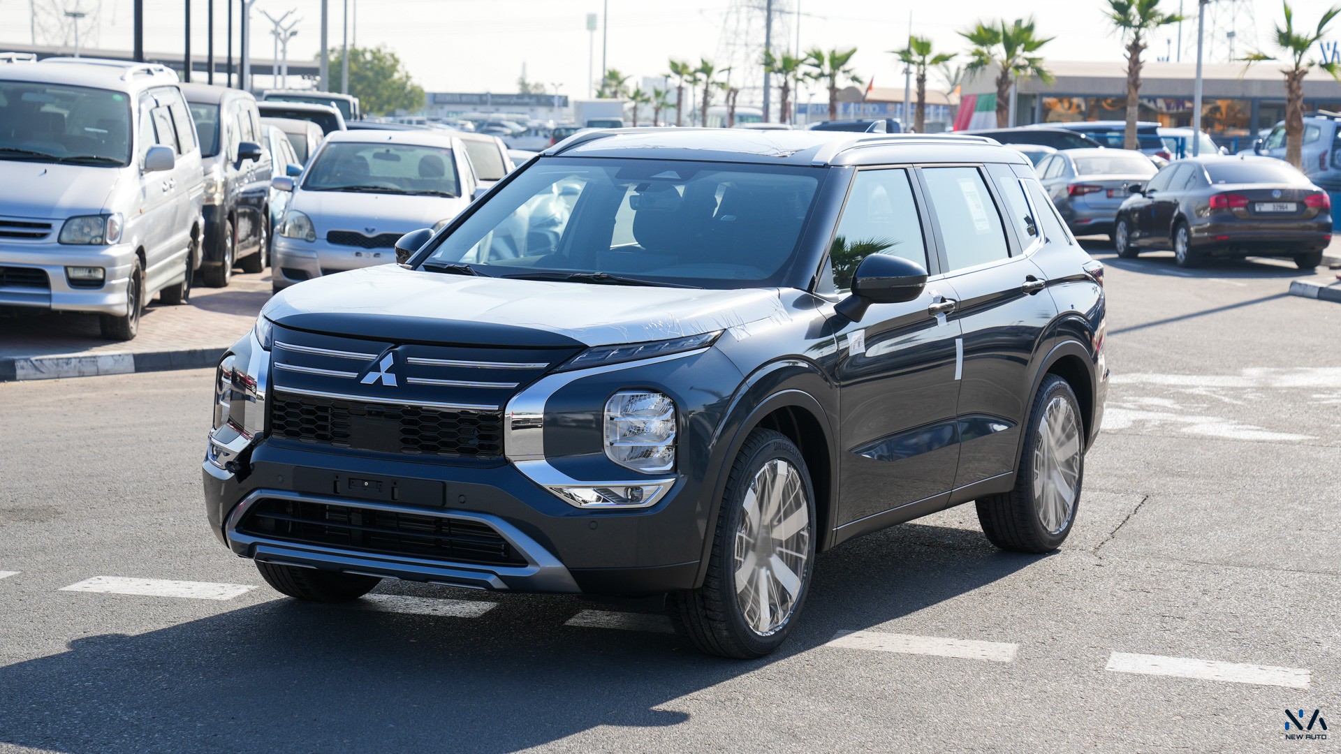 Mitsubishi Outlander High-Line (G12) Grey – Black 2026