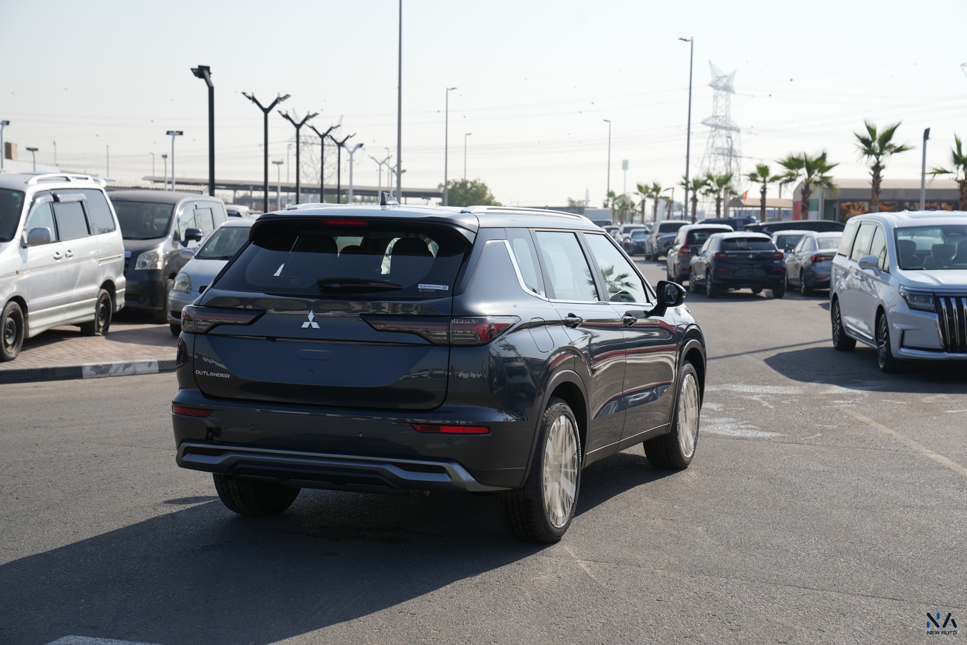 Mitsubishi Outlander High-Line (G12) Grey – Black 2026