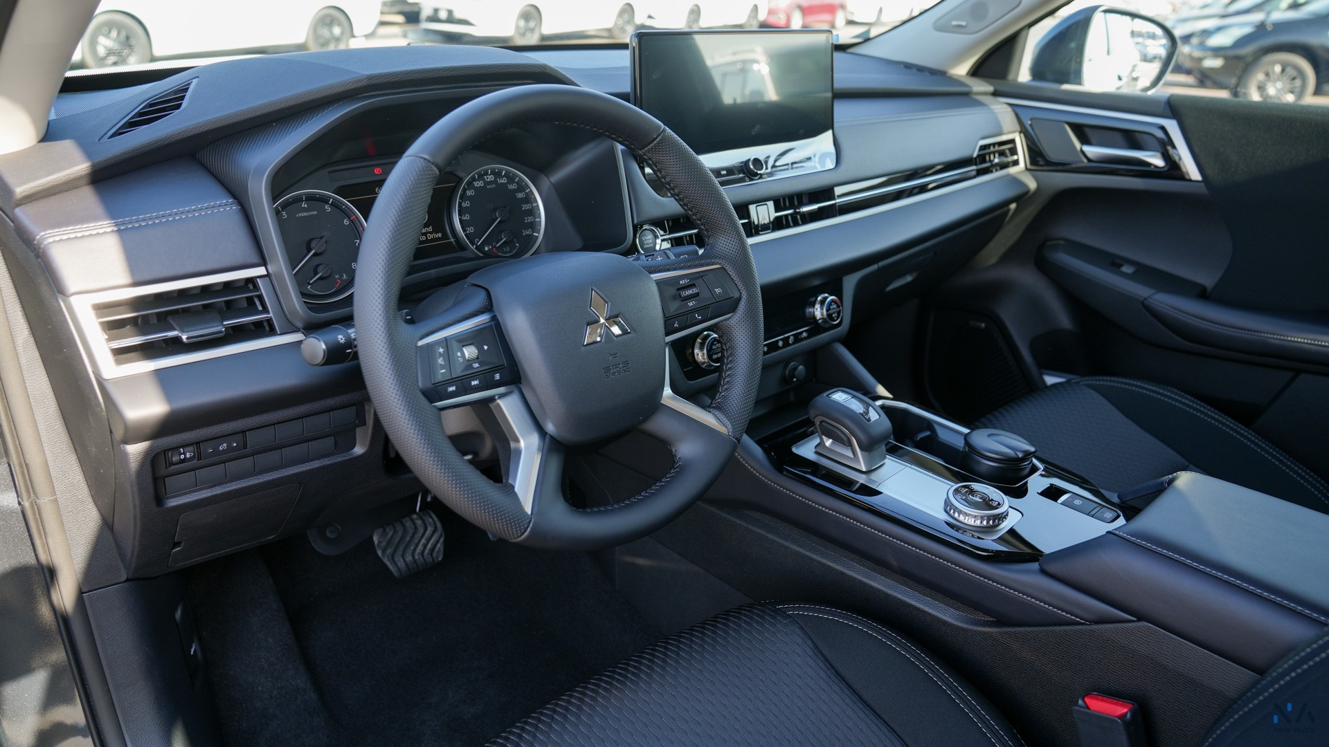 Mitsubishi Outlander High-Line (G12) Grey – Black 2026