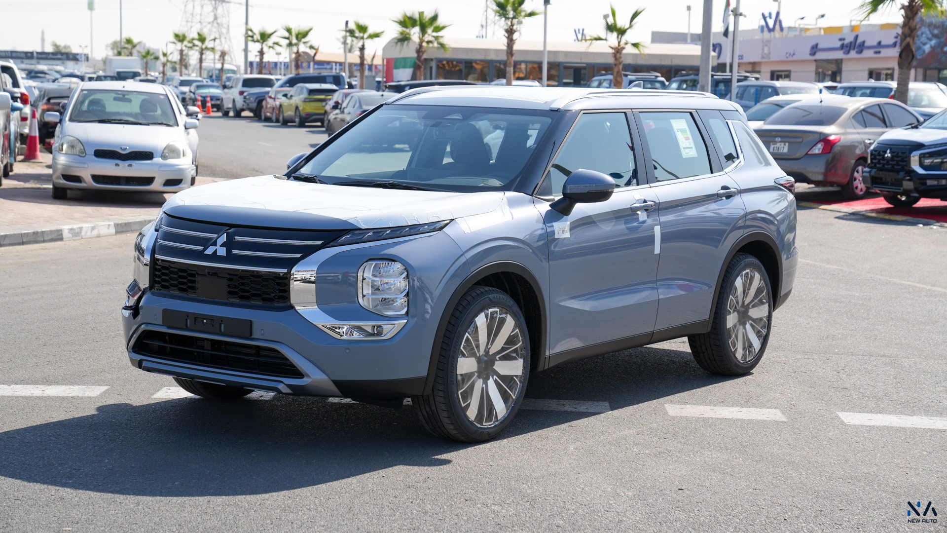 Mitsubishi Outlander High-Line (G12) Moonstone Grey – Black 2026