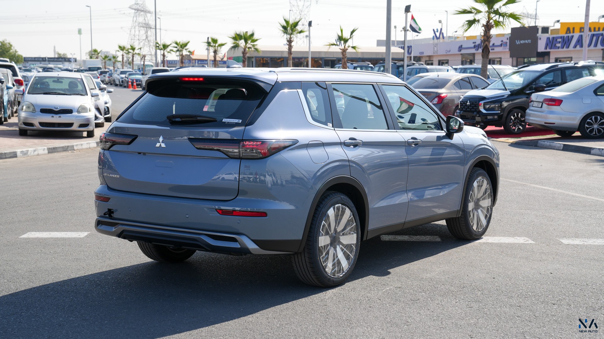 Mitsubishi Outlander High-Line (G12) Moonstone Grey – Black 2026