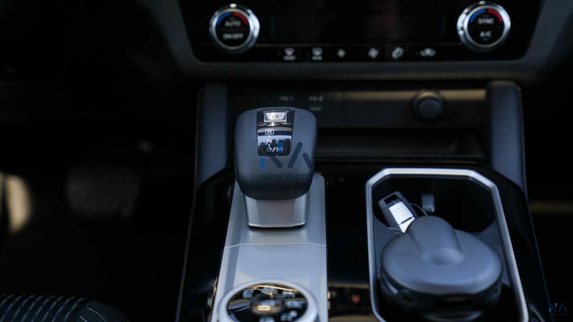 Mitsubishi Outlander High-Line (G05) Silver – Black 2026