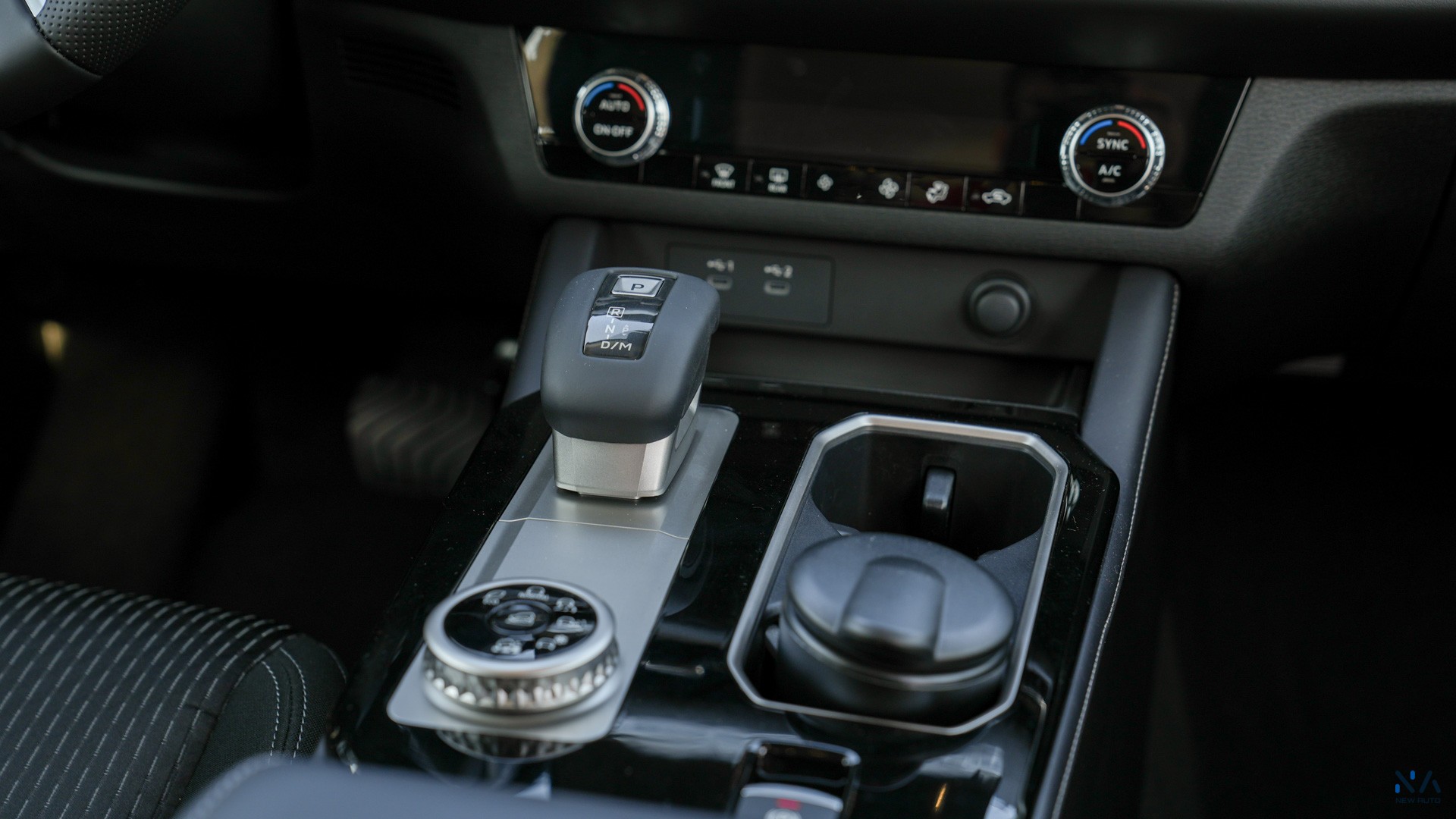 Mitsubishi Outlander High-Line (G12) Silver – Black 2026