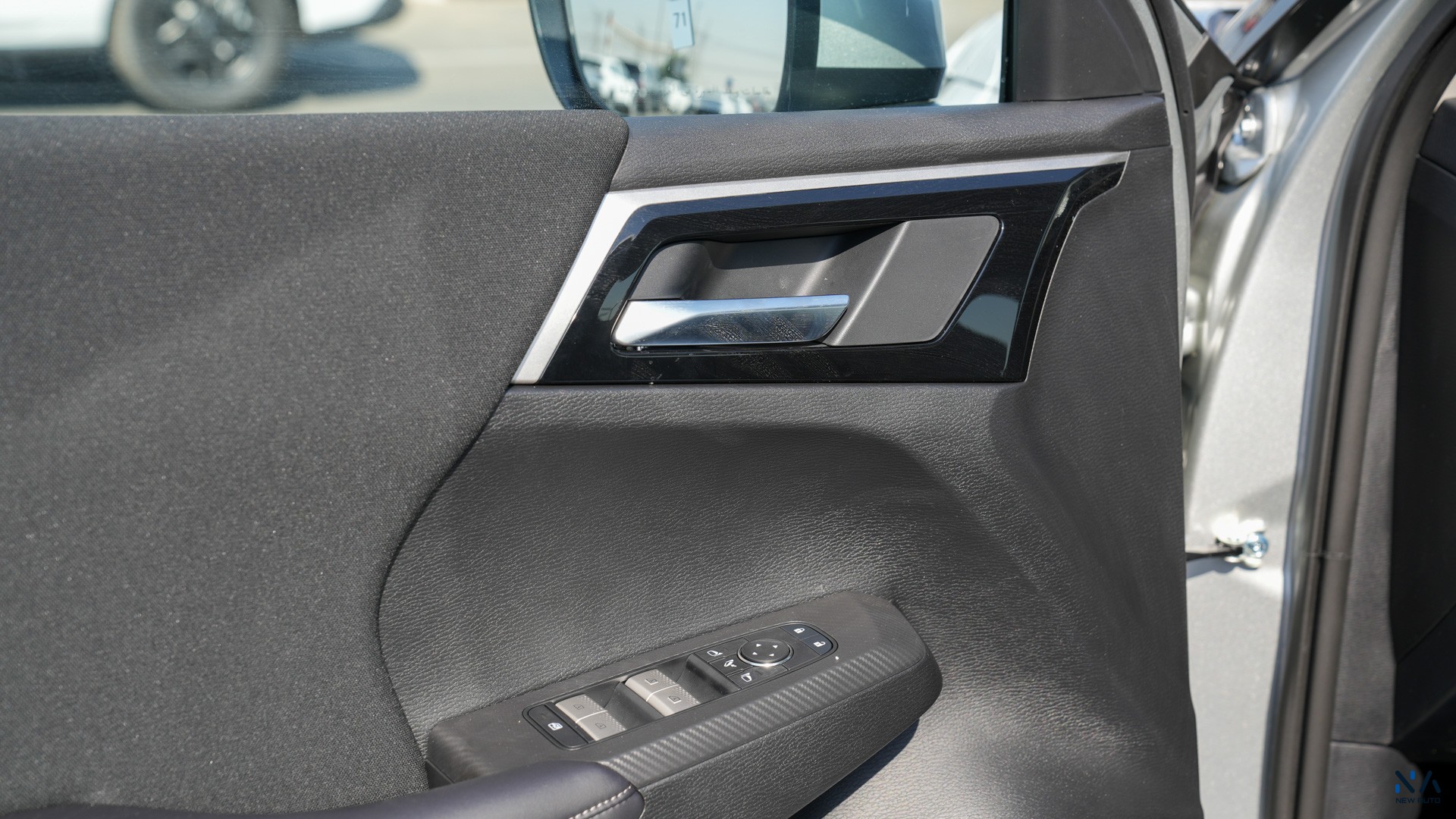 Mitsubishi Outlander High-Line (G12) Silver – Black 2026