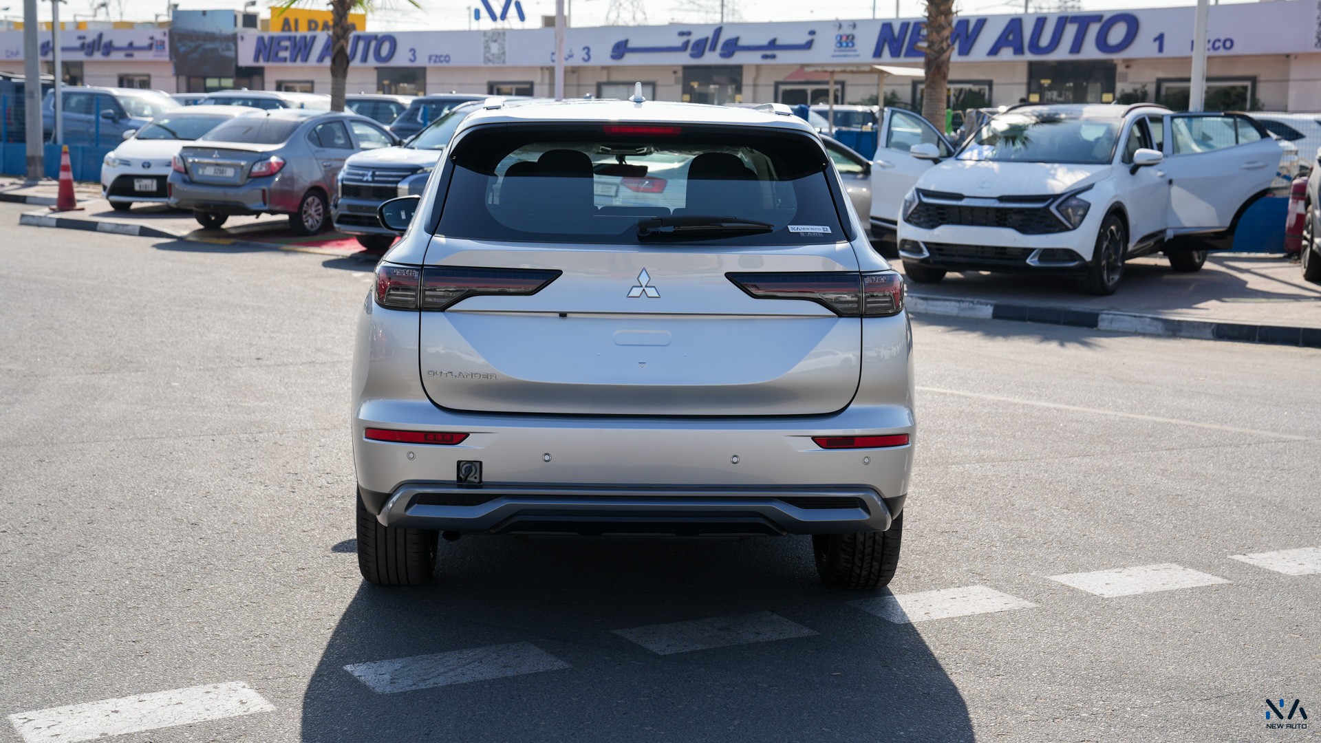 Mitsubishi Outlander High-Line (G12) Silver – Black 2026