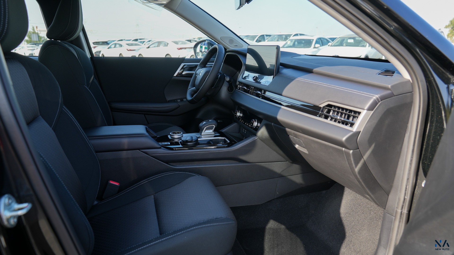 Mitsubishi Outlander High-Line (G12) Diamond Black – Black 2026