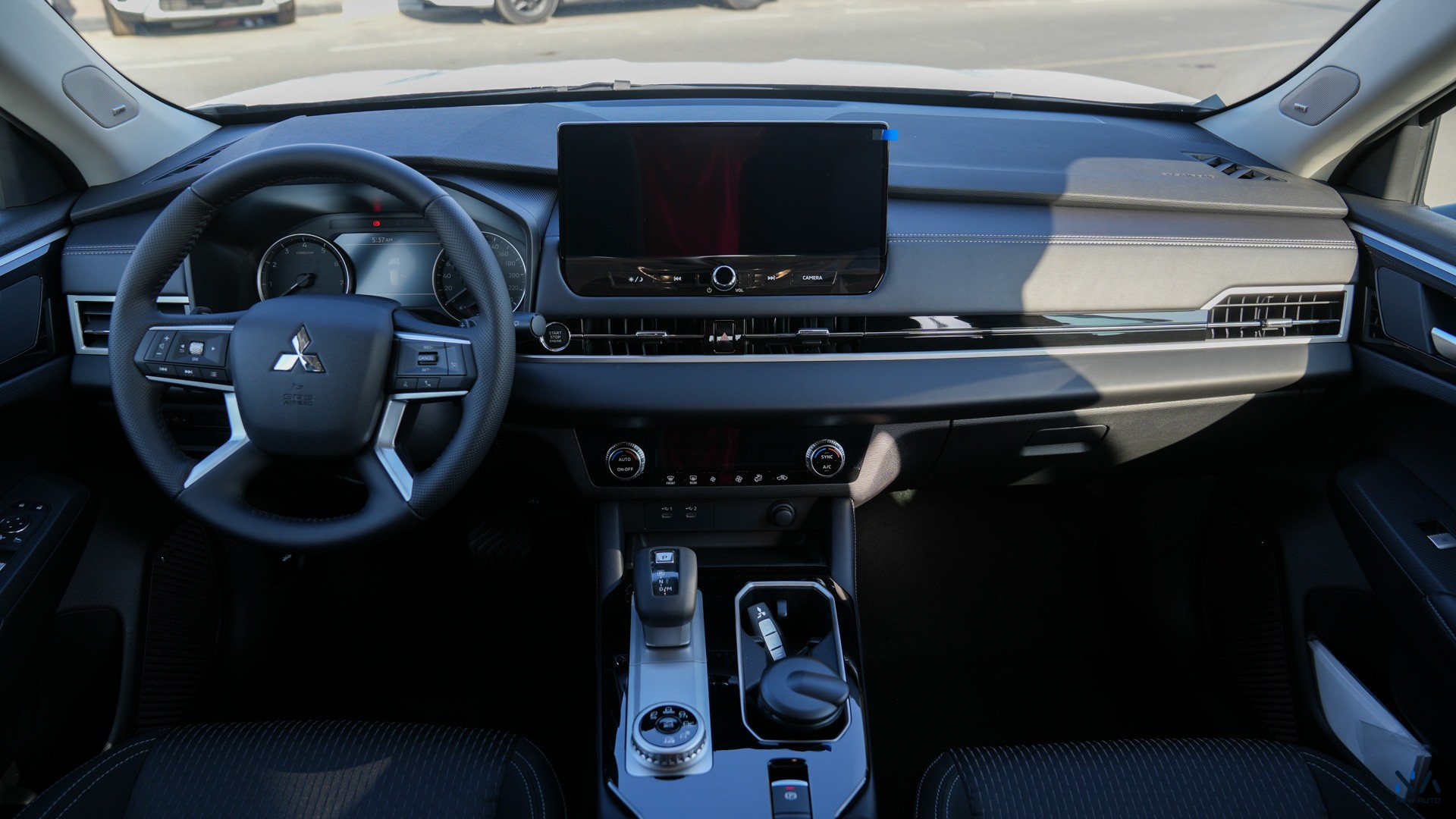 Mitsubishi Outlander High-Line (G12) Diamond Black – Black 2026