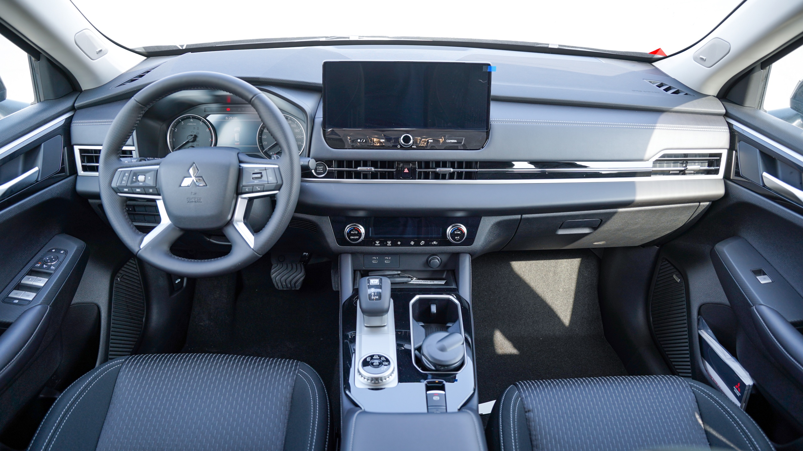 Mitsubishi Outlander High-Line (G10) Black 2026