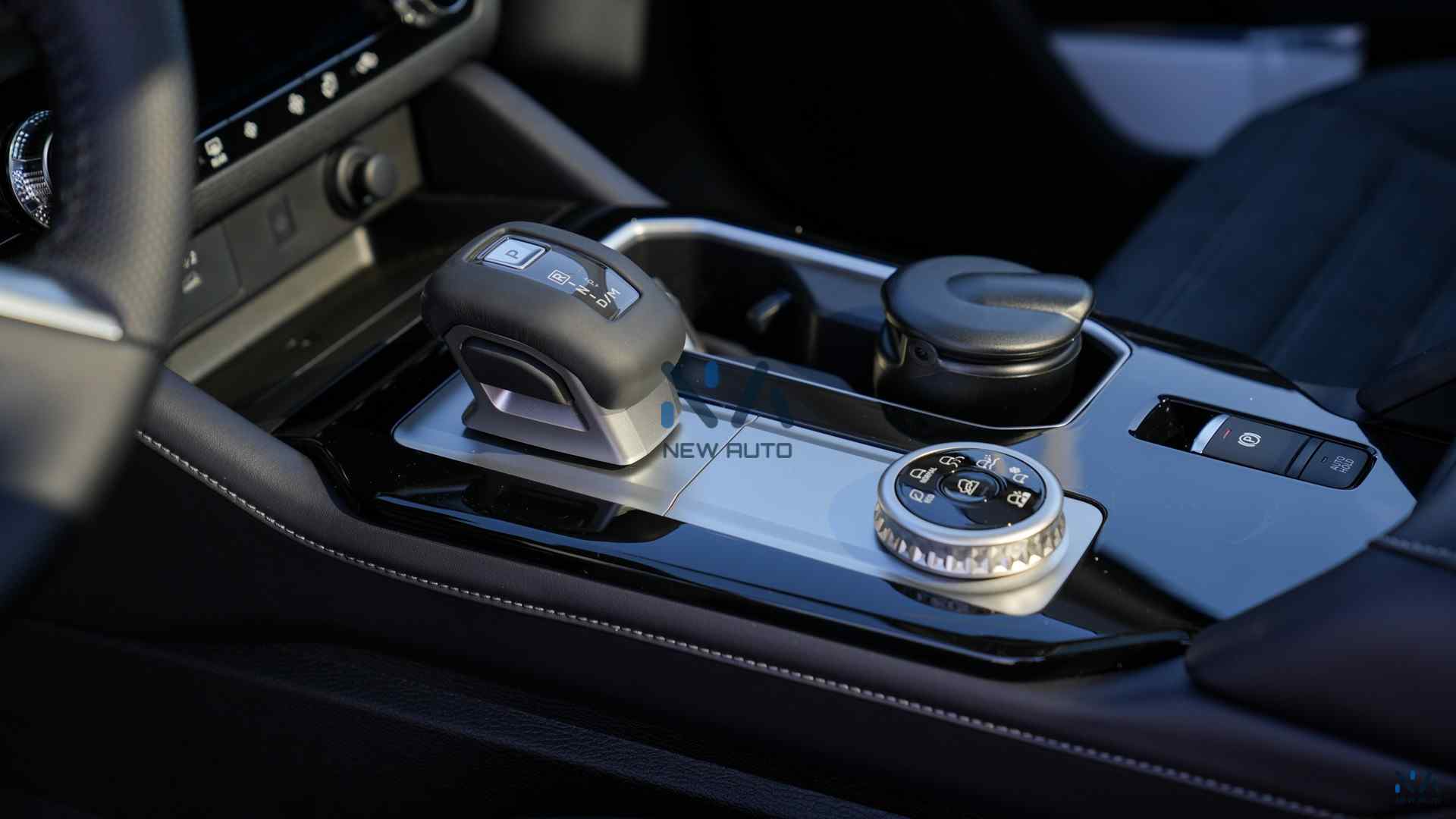 Mitsubishi Outlander High-Line (G06) Moonstone Grey – Black 2026