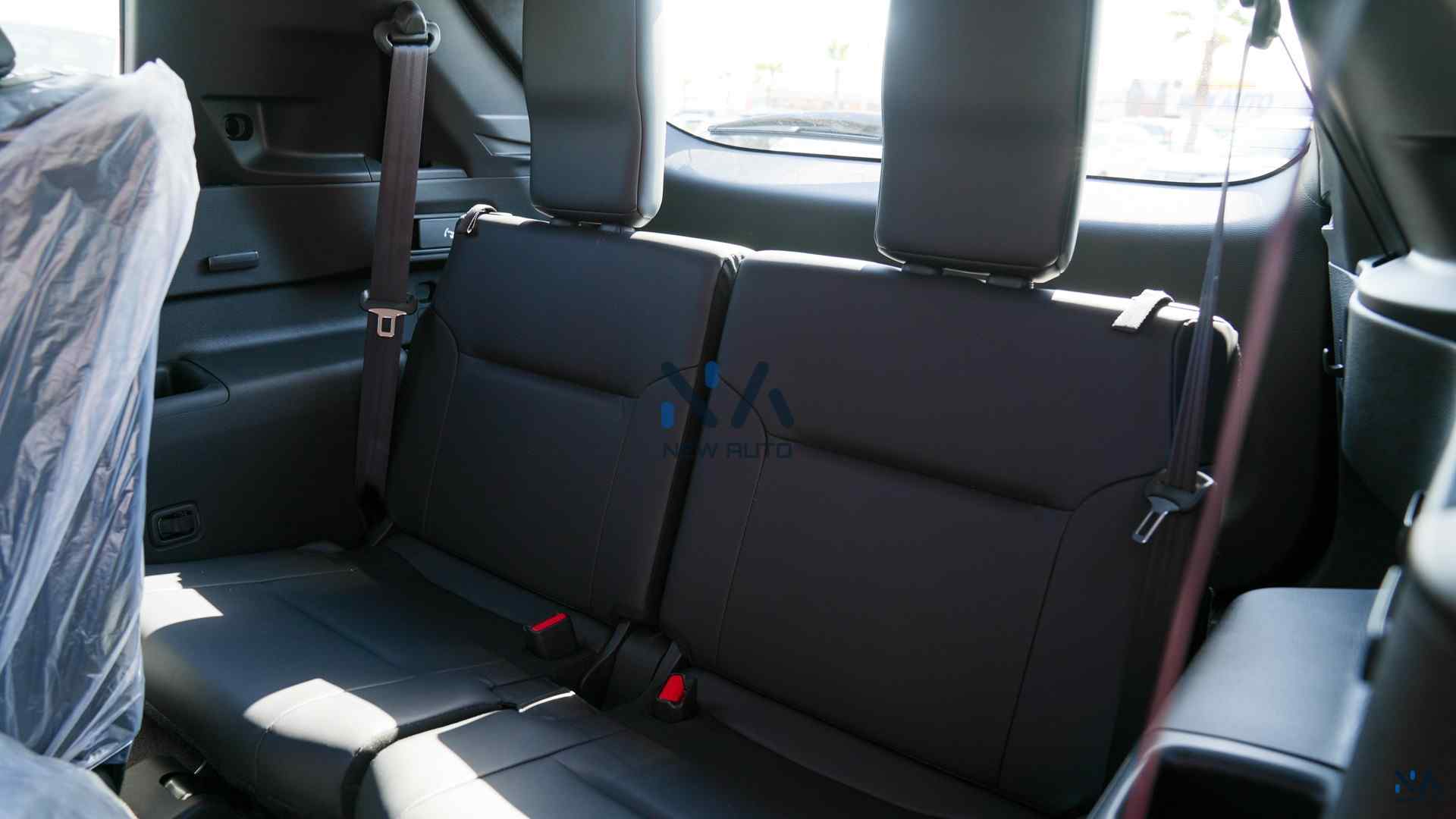 Mitsubishi Outlander High-Line (G06) Moonstone Grey – Black 2026