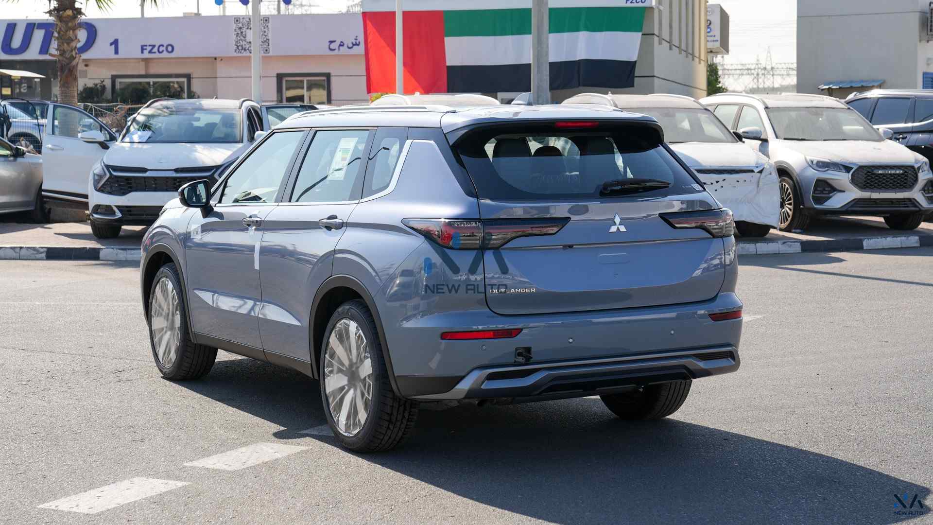 Mitsubishi Outlander High-Line (G06) Moonstone Grey – Black 2026