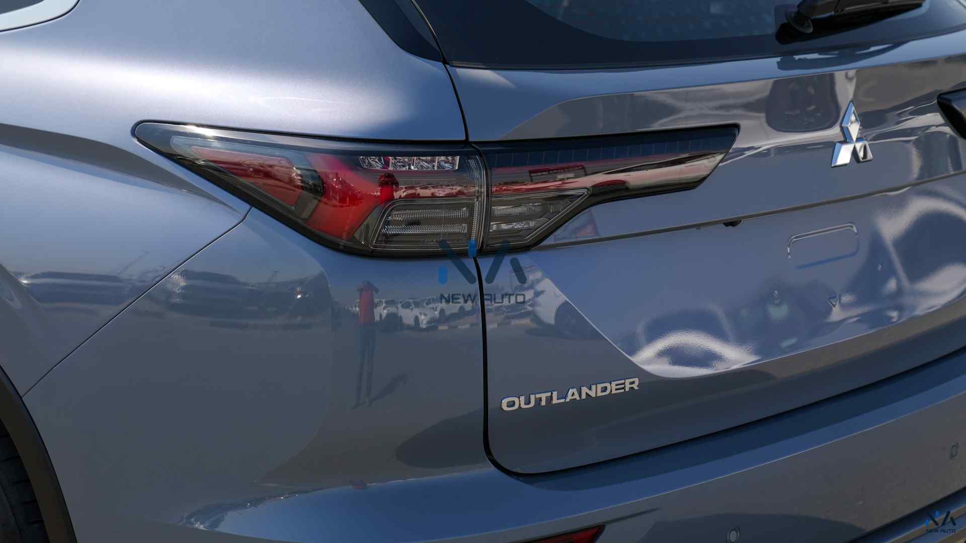 Mitsubishi Outlander High-Line (G06) Moonstone Grey – Black 2026