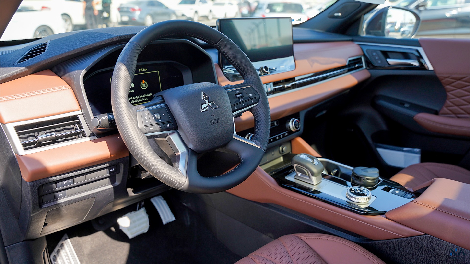 Mitsubishi Outlander High-Line (G08) Premium Black – Brown 2026