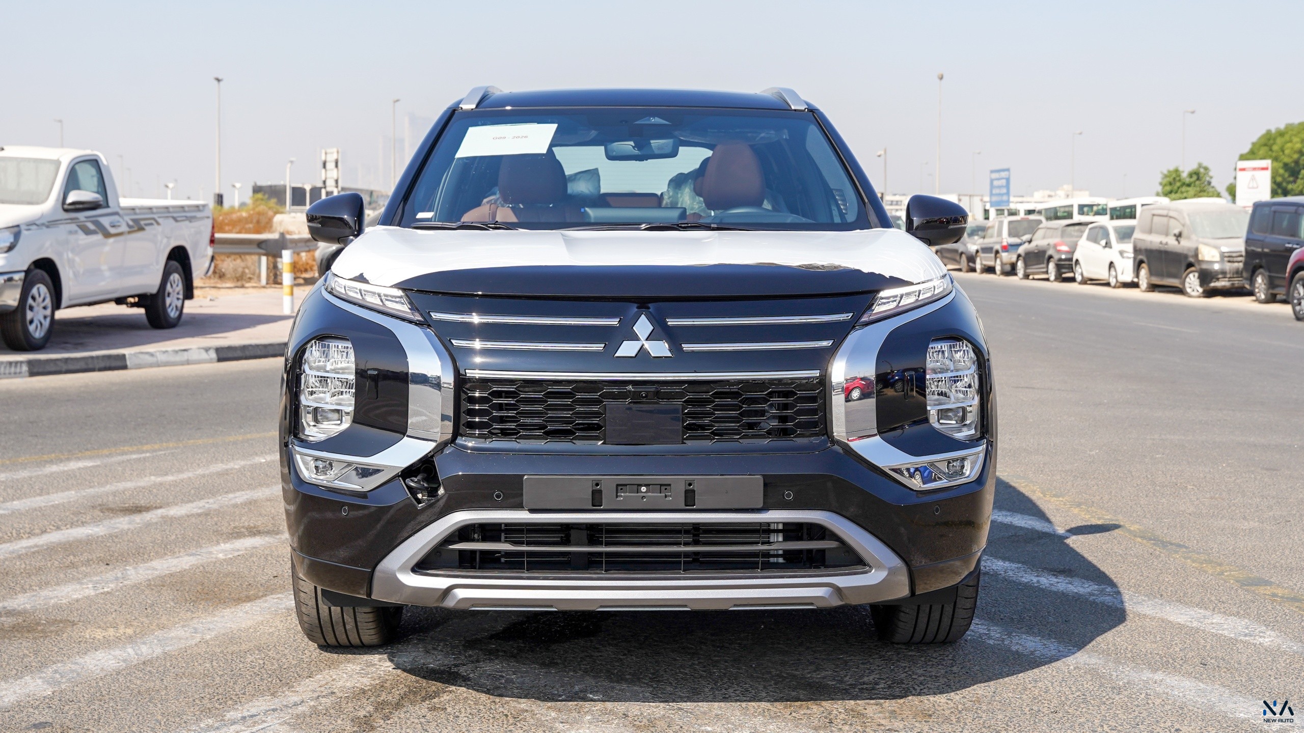 Mitsubishi Outlander High-Line (G09) Black – Brown 2026