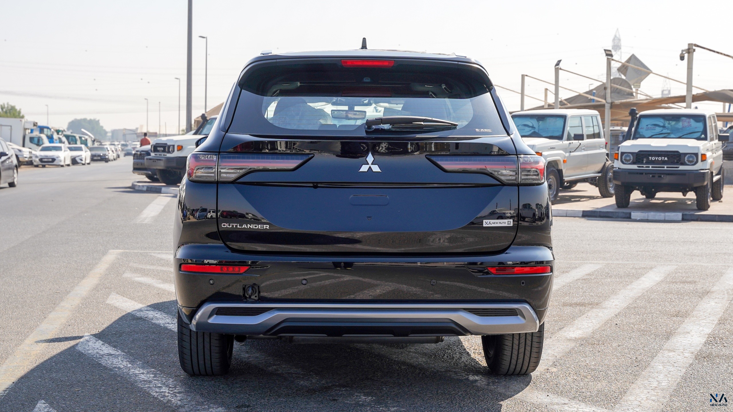 Mitsubishi Outlander High-Line (G09) Black – Brown 2026