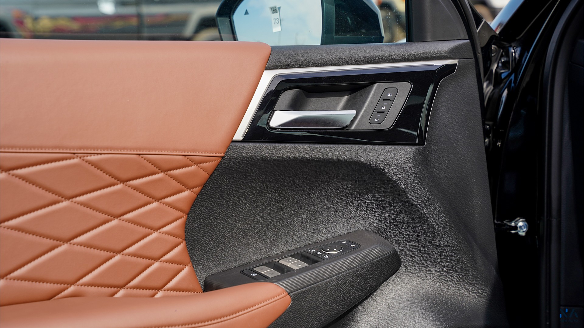 Mitsubishi Outlander High-Line (G09) Premium Diamond Black – Brown 2026