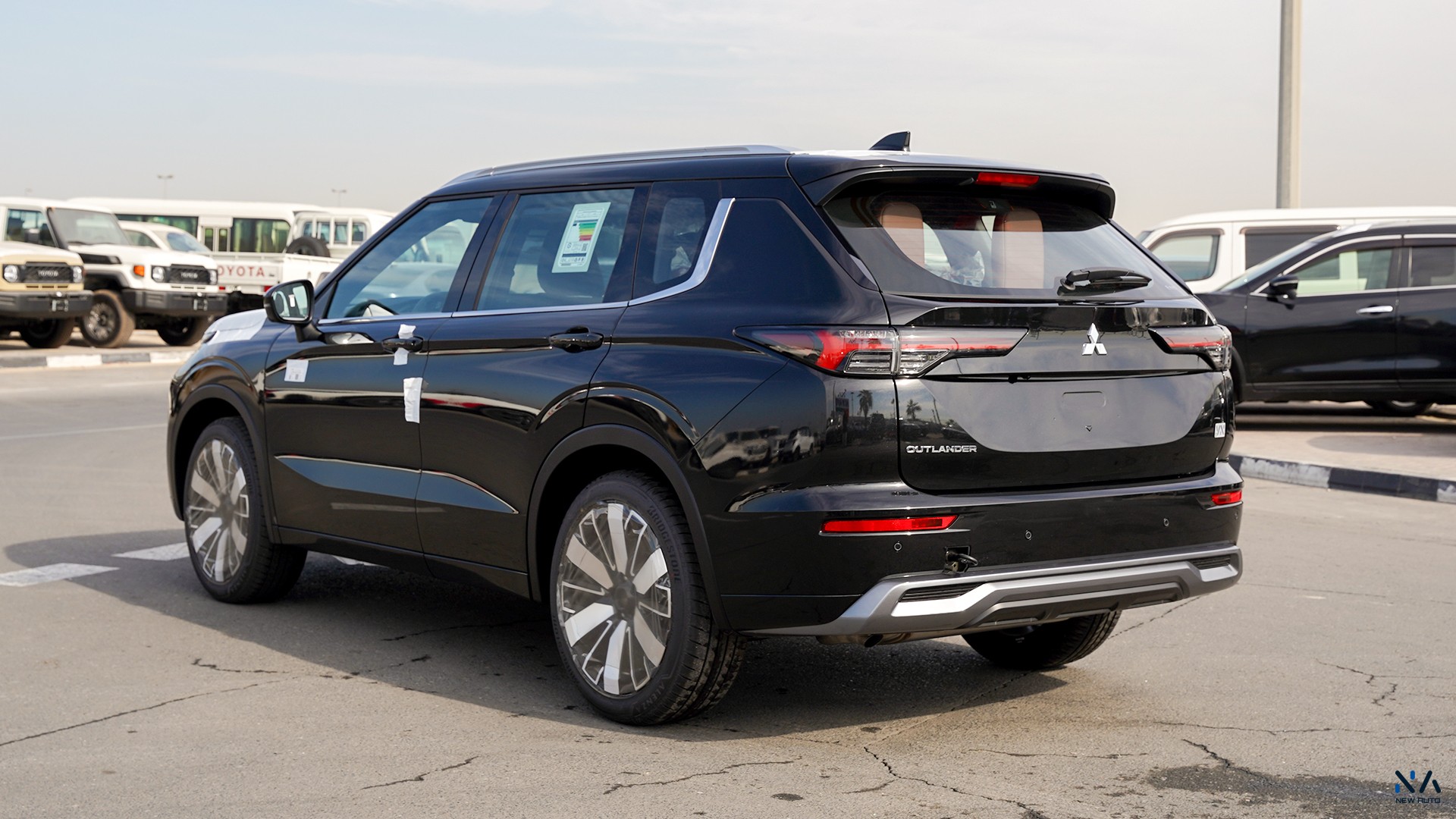 Mitsubishi Outlander High-Line (G09) Premium Diamond Black – Brown 2026