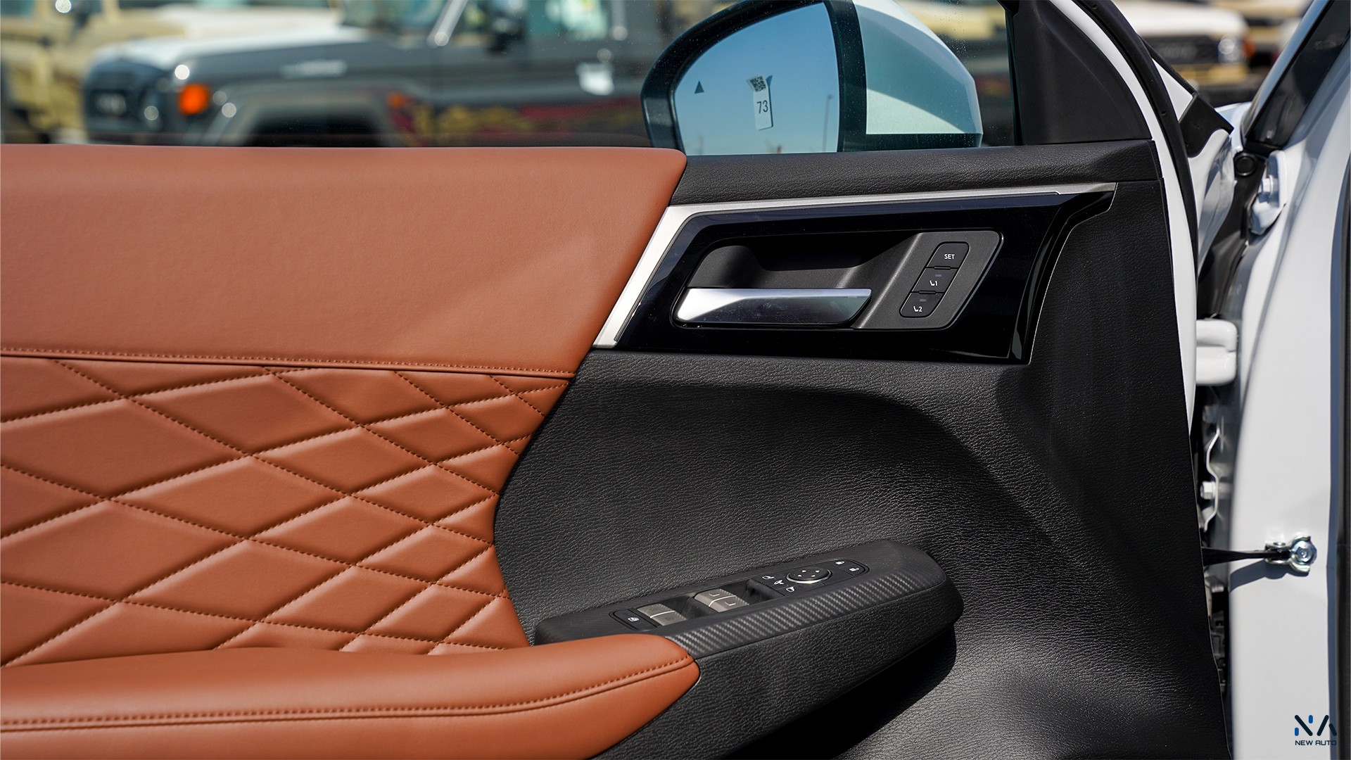 Mitsubishi Outlander High-Line (G09) Premium Diamond White – Brown 2026