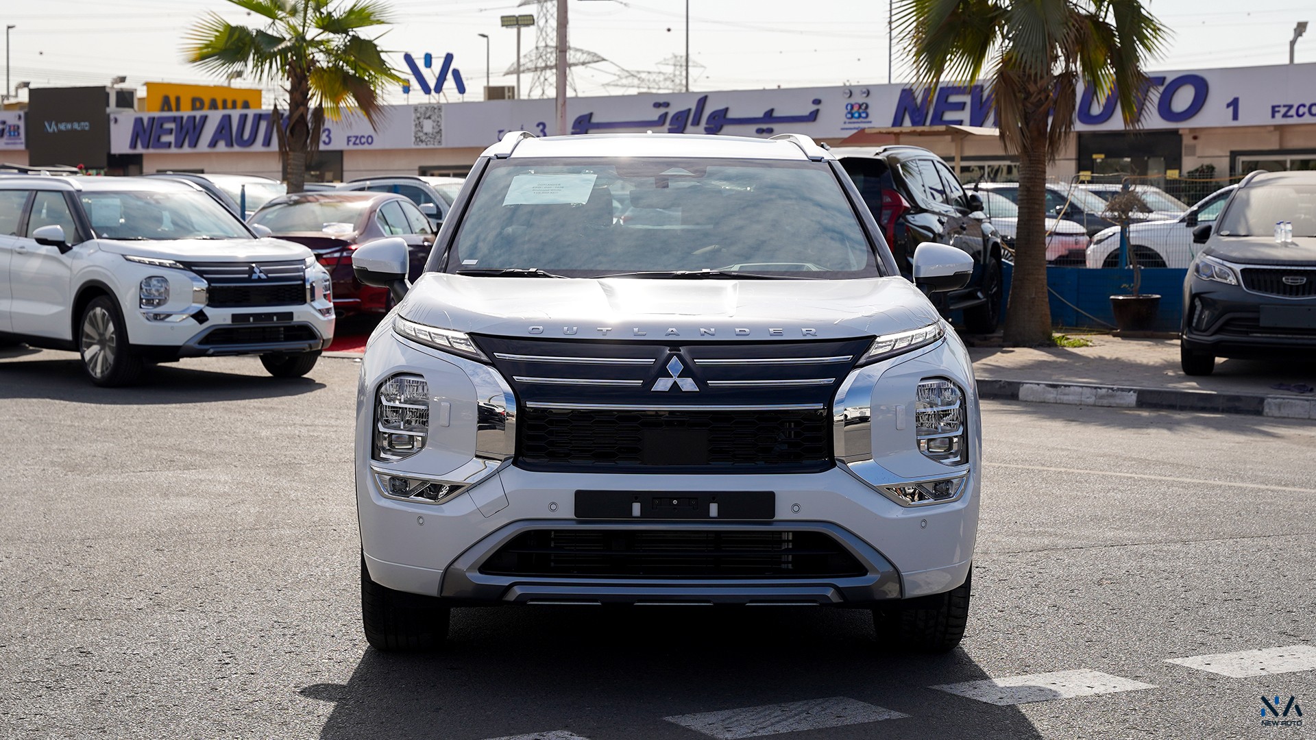 Mitsubishi Outlander High-Line (G09) Premium Diamond White – Brown 2026