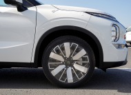 Mitsubishi Outlander High-Line (G08) Premium White – Brown 2026