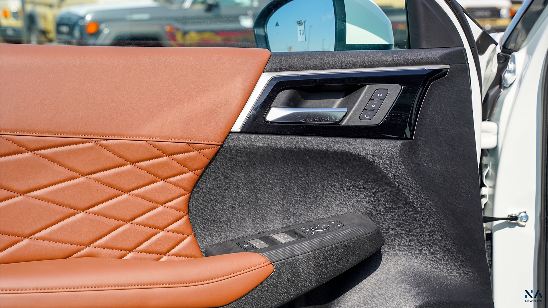 Mitsubishi Outlander High-Line (G08) Premium White – Brown 2026