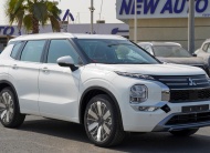 Mitsubishi Outlander High-Line (G09) Premium Solid White – Brown 2026