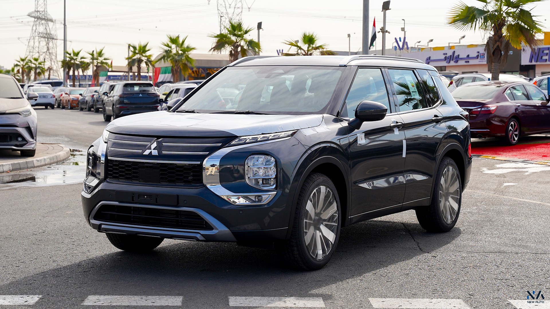 Mitsubishi Outlander High-Line (G09) Premium Grey – Brown 2026