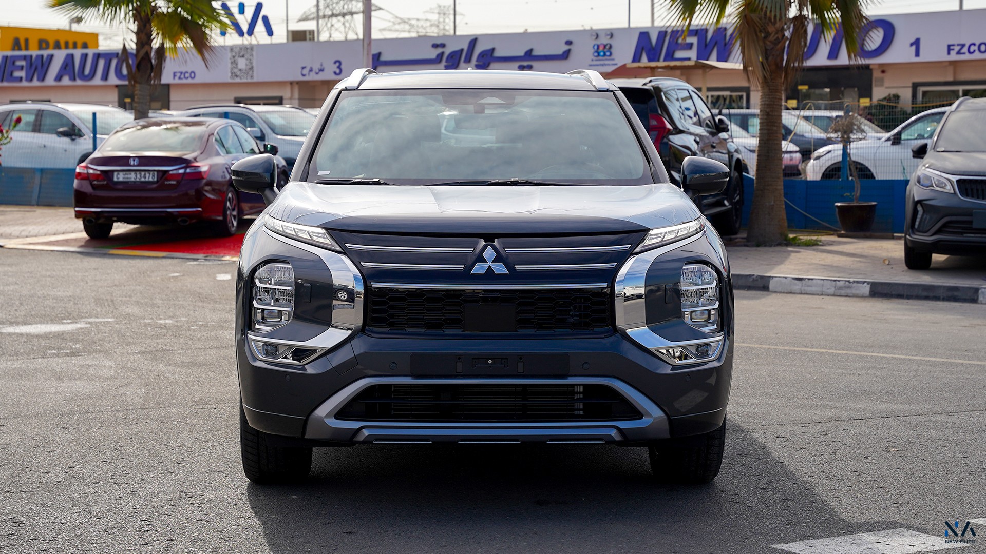 Mitsubishi Outlander High-Line (G09) Premium Grey – Brown 2026