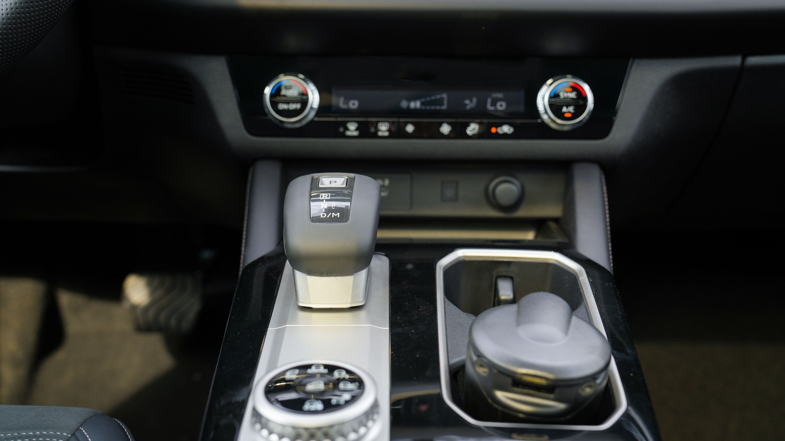 Mitsubishi Outlander High-Line (G06 Prime) Silver – Black 2026