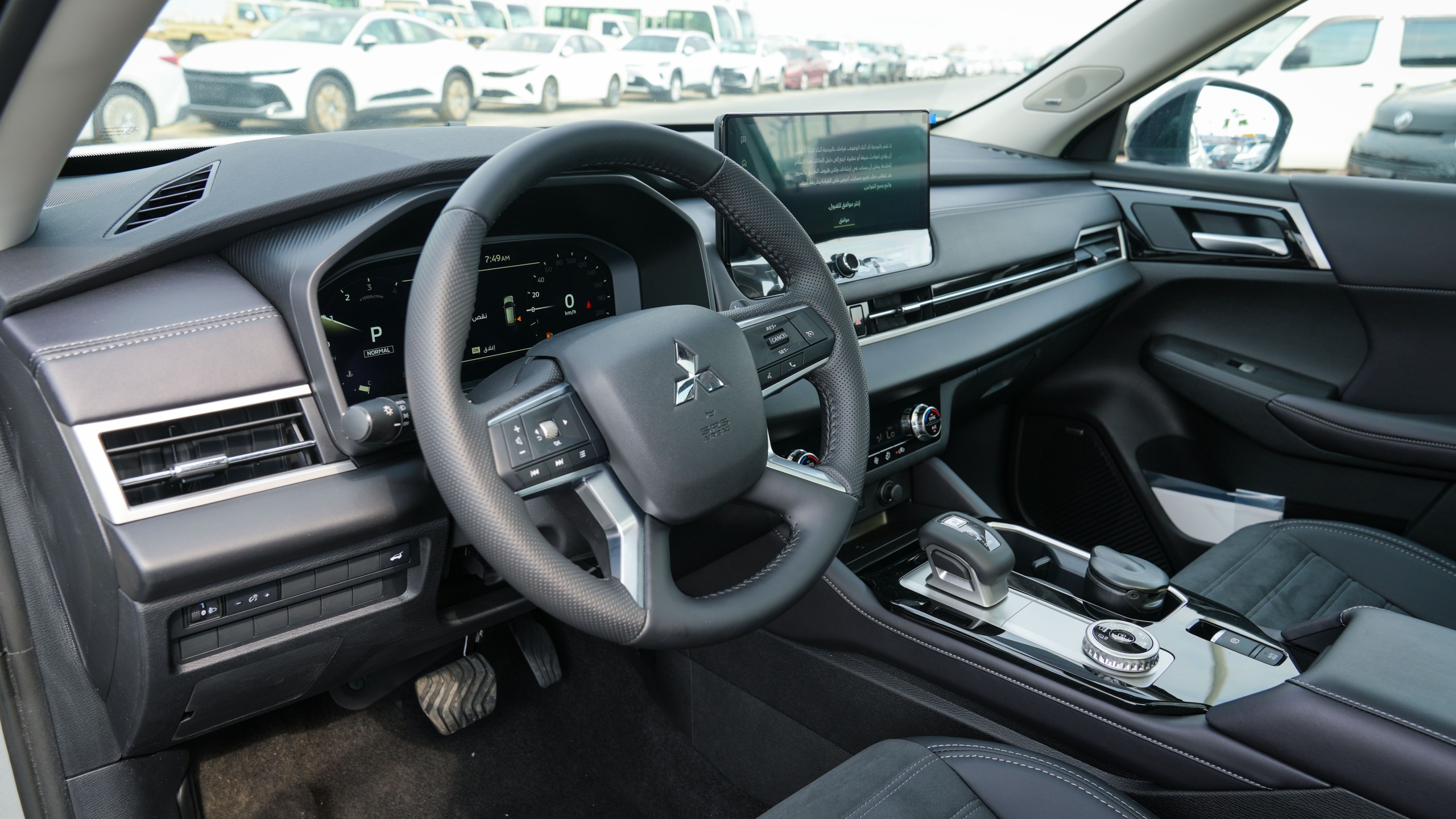 Mitsubishi Outlander High-Line (G06 Prime) Silver – Black 2026